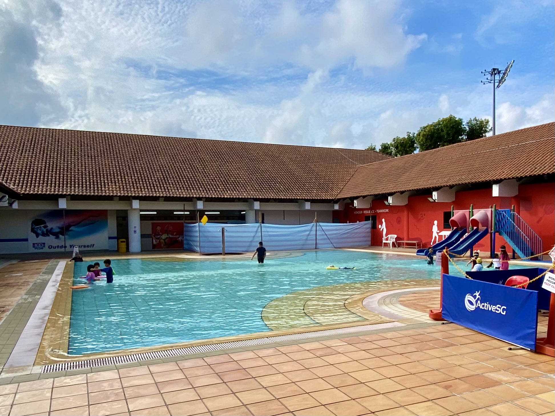 Hougang Swimming Complex